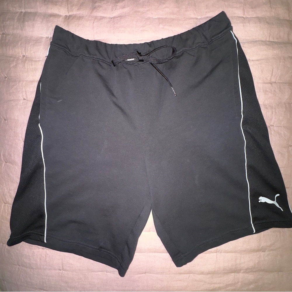 Puma Black Athletic Shorts with Contrast Piping. Waist 30” Men’s Small/Medium.